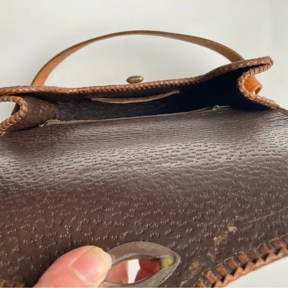 Vintage Hand Tooled Leather Shoulder Bag - Picture 5 of 8
